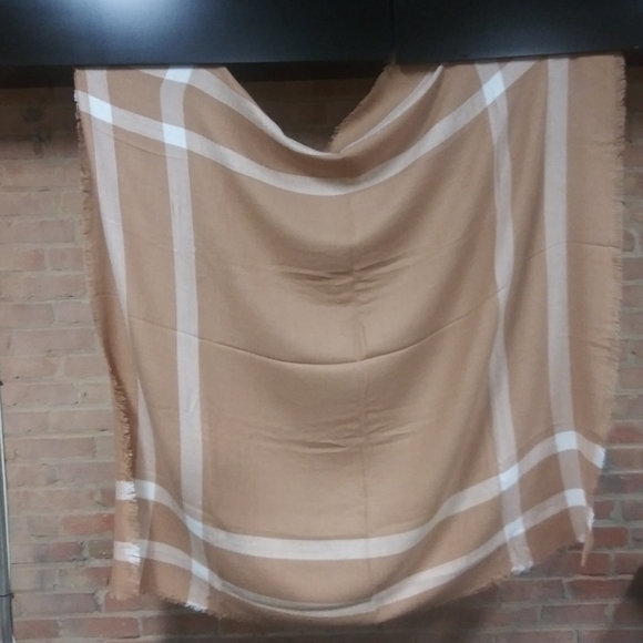 Cabin Fever | SOLD -NWT Chunky Soft Wrap Scarf - Picture 6 of 7